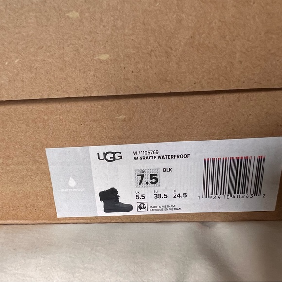 Ugg Gracie waterproof boots - Picture 10 of 10